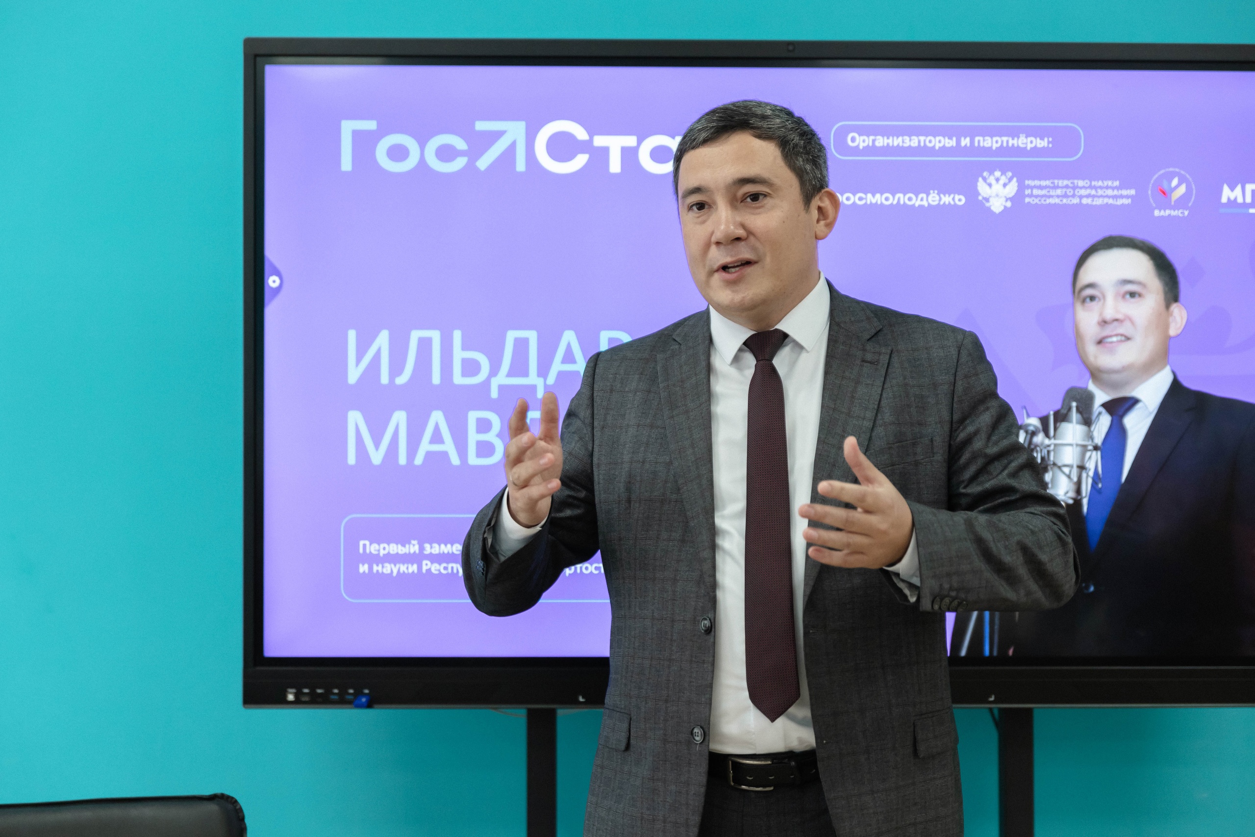 абдуллаев меҳриддин раззоқович. министр образования мавлетбердин. предприниматели татар информ фото. ильдар мавлетбердин. мавлетбердин ильдар маратович должность.